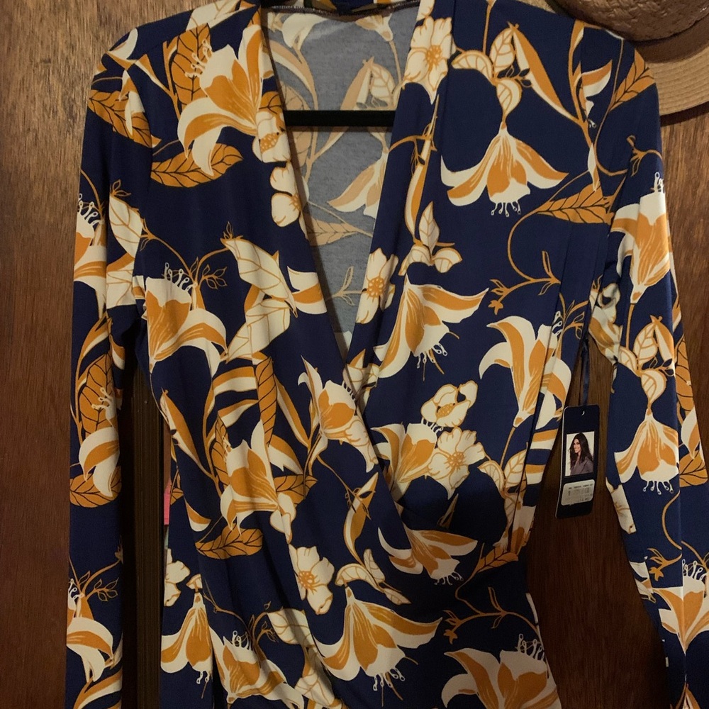 Blue and gold floral Rachel top stretchy size small